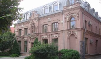 Катеринославський цегляний стиль