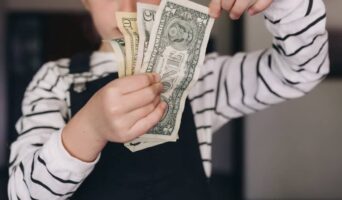 Як залучити гроші у своє життя