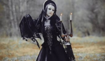 Цікавий пригодницький фільм «Час відьом»