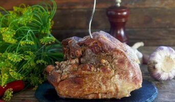 Окіст зі свинини гарячого копчення