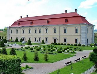 Про Золочівський замок