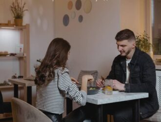 Як прийняти жінку вдома?